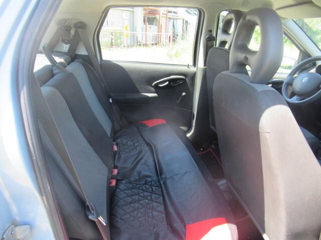 FIAT PUNTO 1200 5 porte BENZINA/METANO
