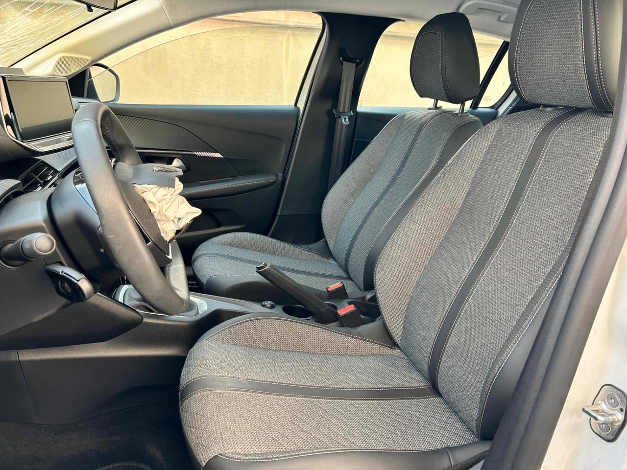 Peugeot 208 1.2 Benzina 75CV - 2024 Incidentata