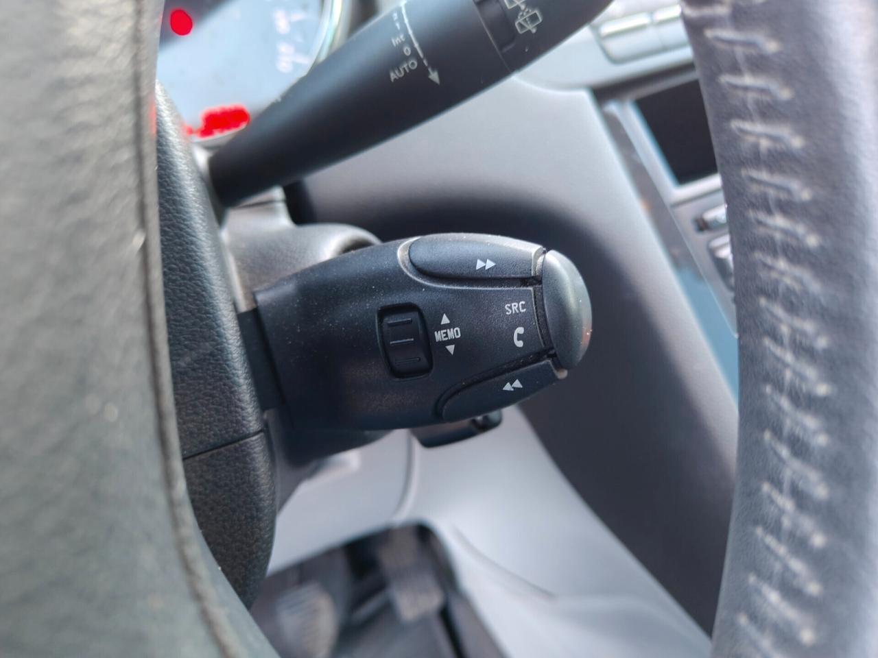 Peugeot 5008 1.6 HDi Business da €135/mese