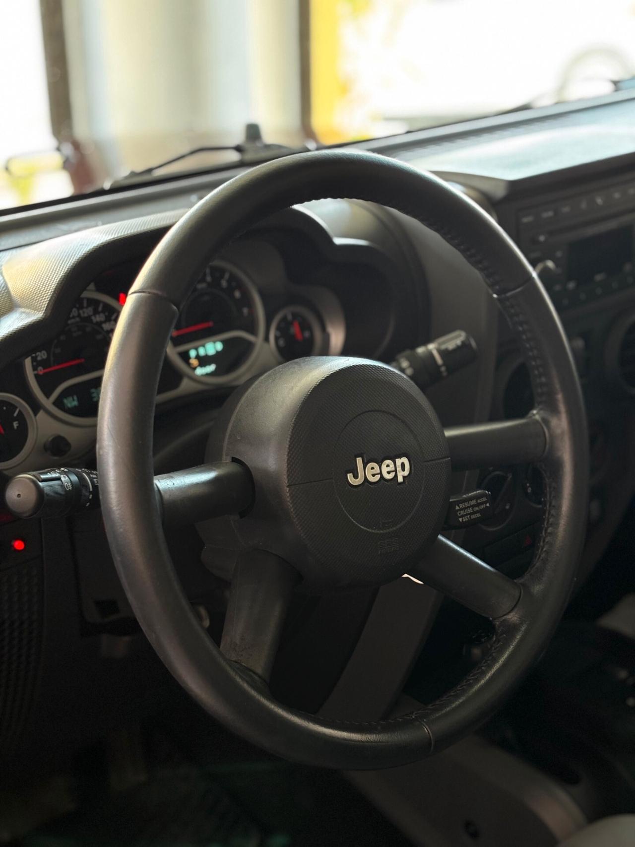 Jeep Wrangler 3.8 Sahara Auto DA VETRINA