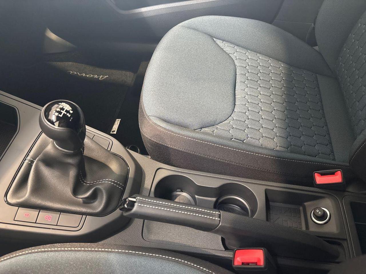 Seat Arona 1.0 ecotsi 95cv black edition