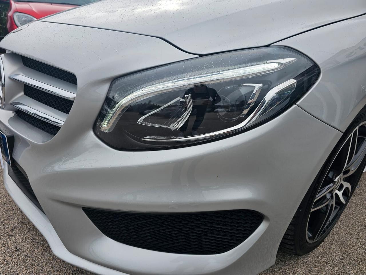 Mercedes-benz B 200 d Automatic Premium