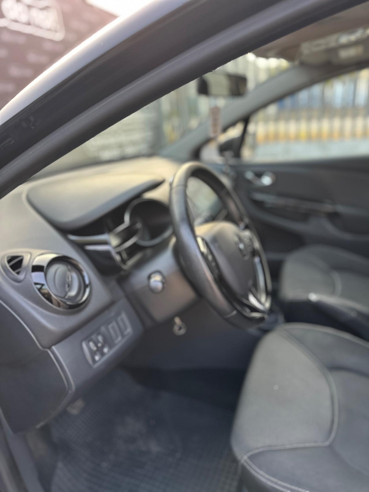 RENAULT CLIO (anno 2014)