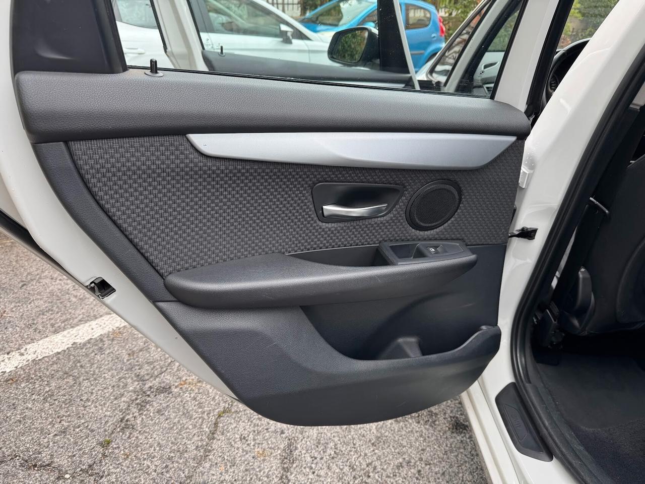 Bmw 216 216d Active Tourer Advantage