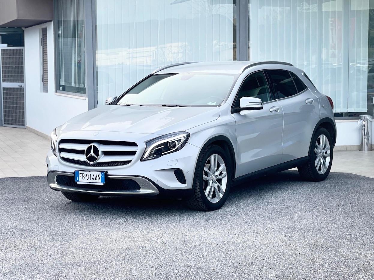 Mercedes-Benz GLA 220 2.1 Diesel 170CV E6 4Matic Automatica - 2015