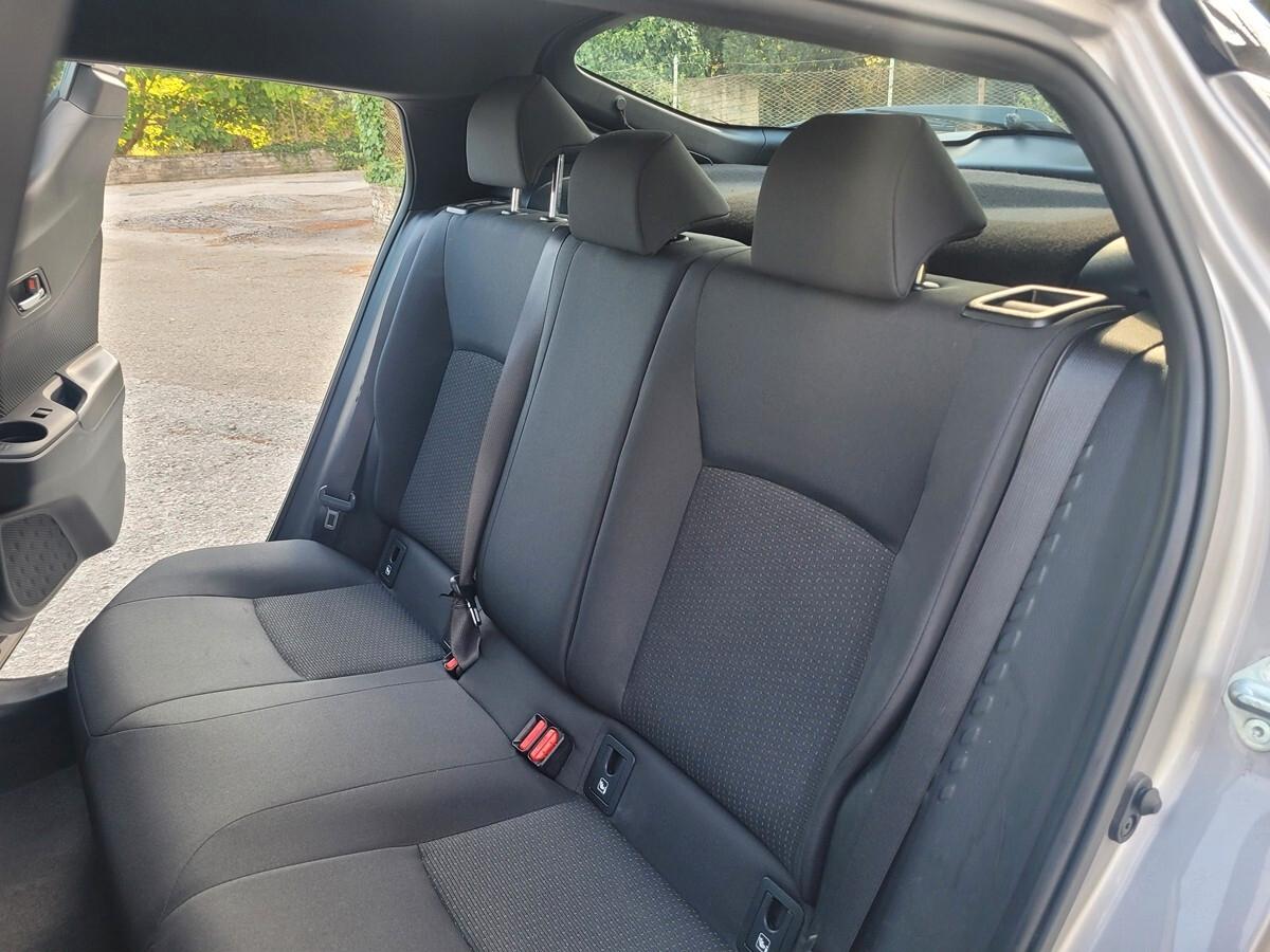 Toyota C-HR 1.2 Turbo CVT 4WD Active