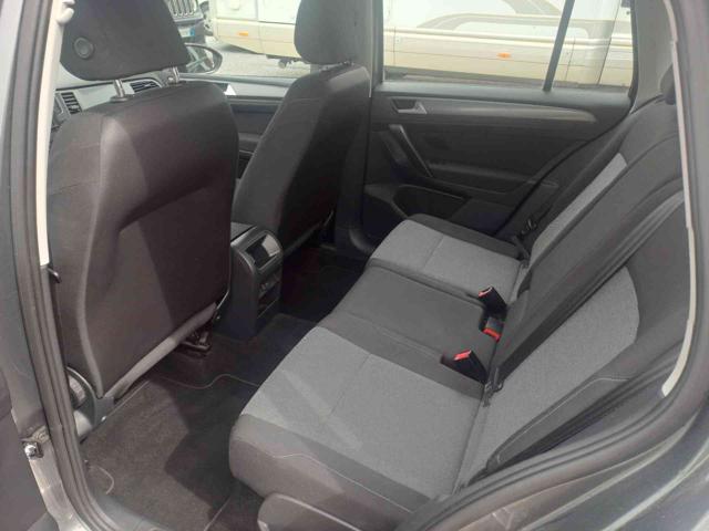 VOLKSWAGEN Golf Sportsvan Trendline