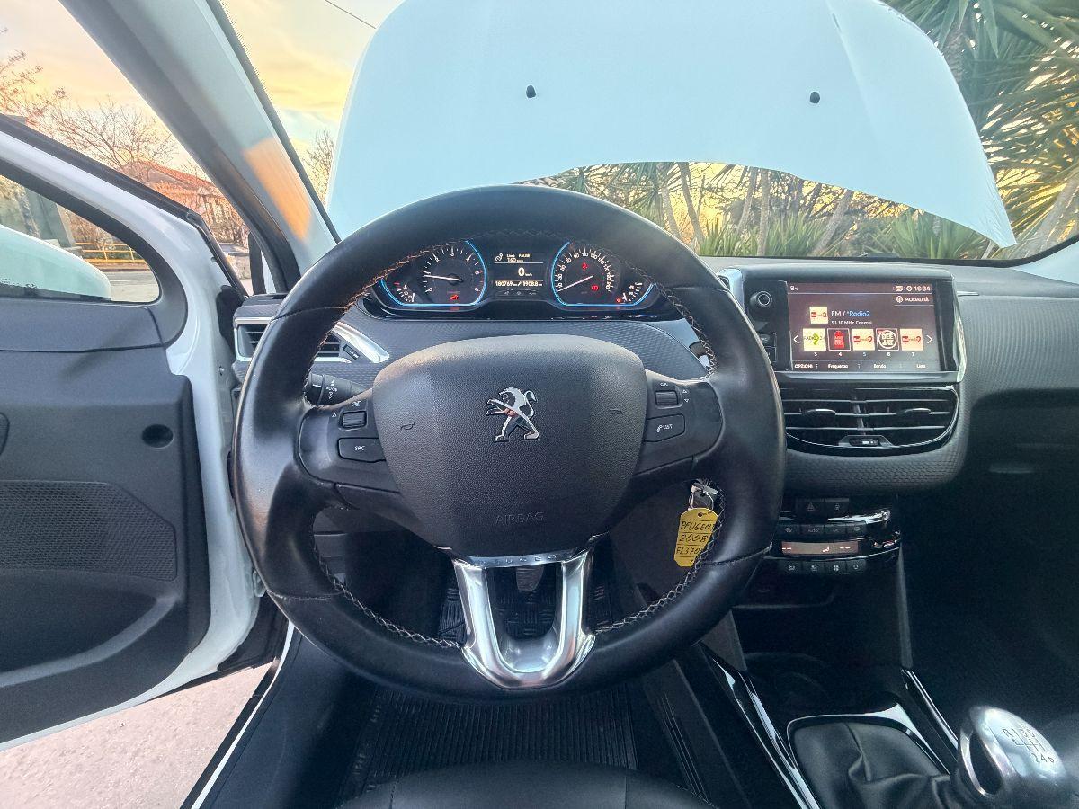 PEUGEOT - 2008 - BlueHDi 120 S&S Allure