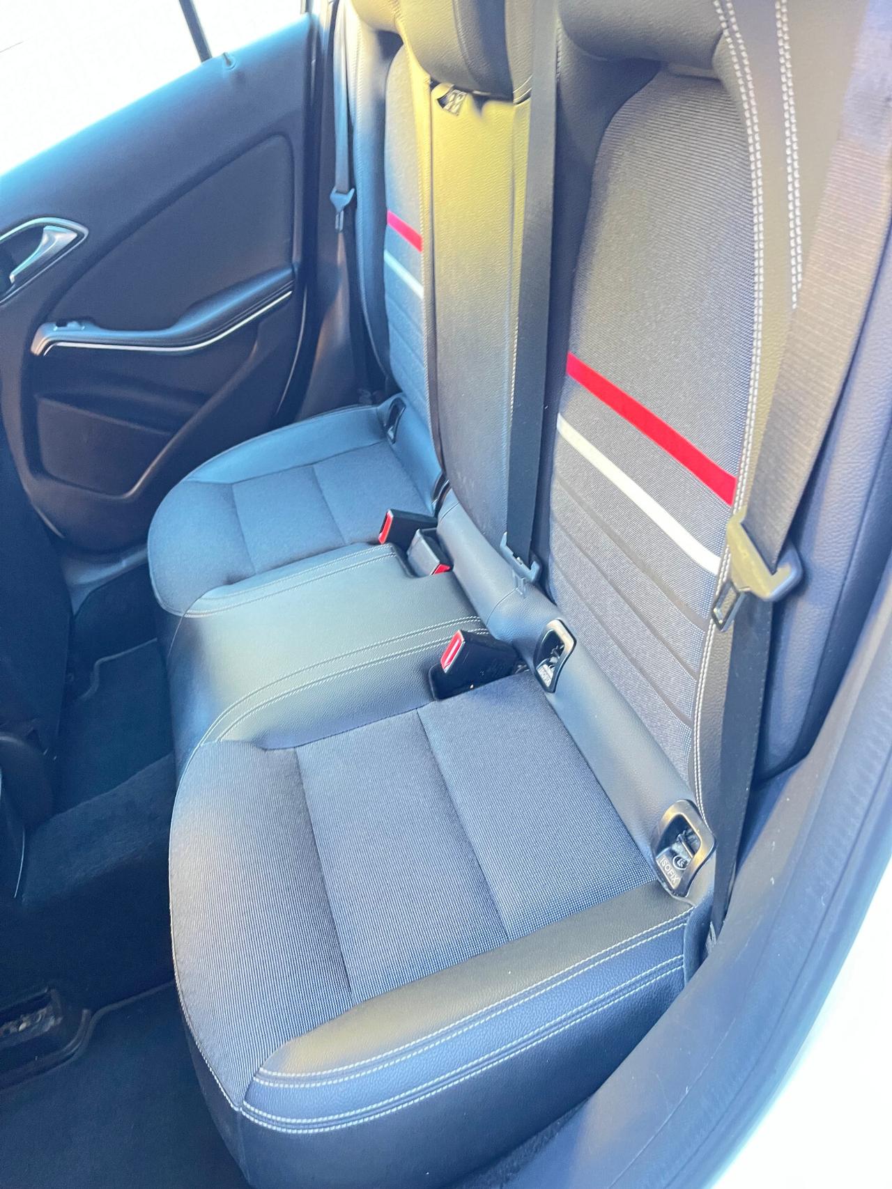 MERCEDES-BENZ A 180 PREMIUM - 1.6 BENZINA - ANCHE PER NEOPATENTATI - 2013