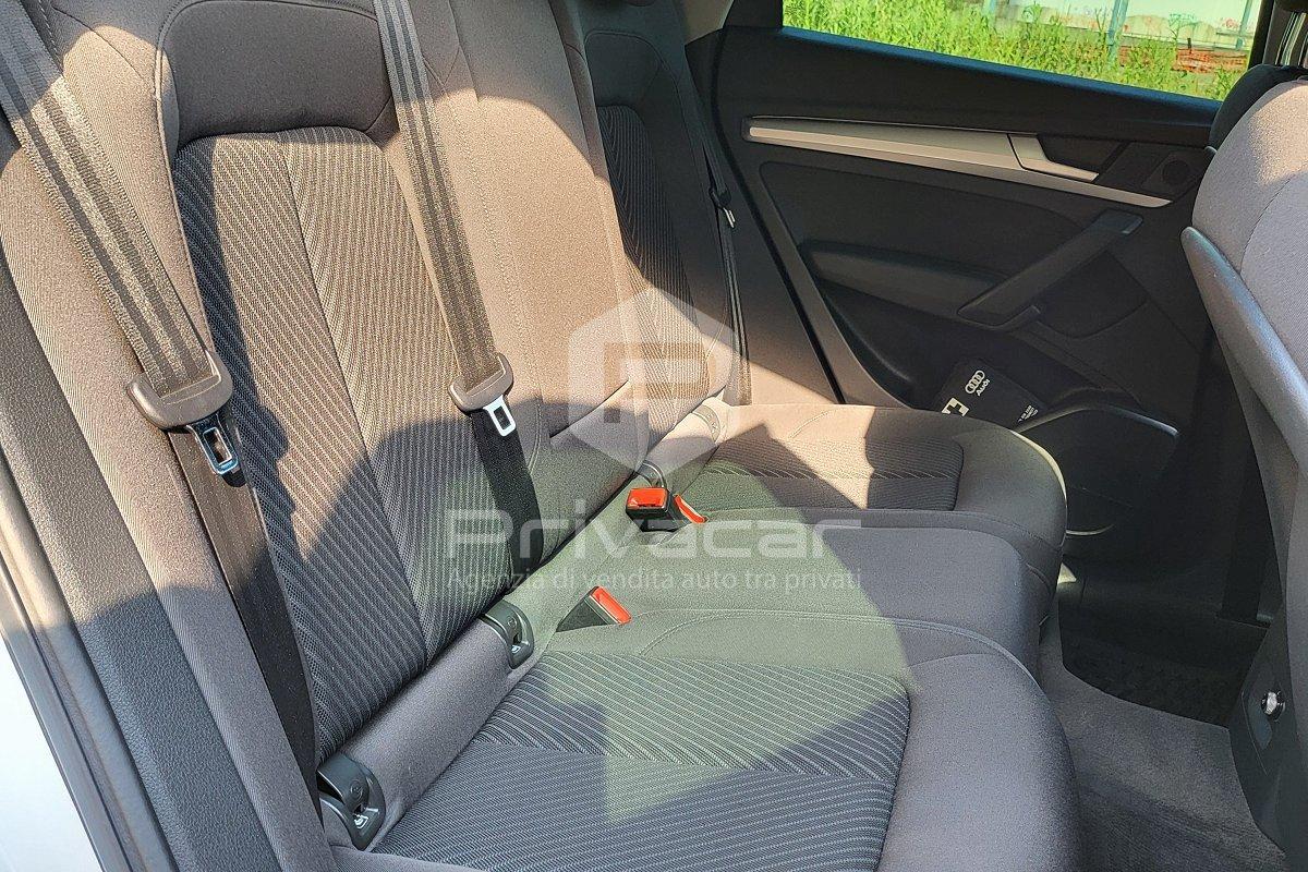 AUDI Q5 35 TDI quattro S tronic Business