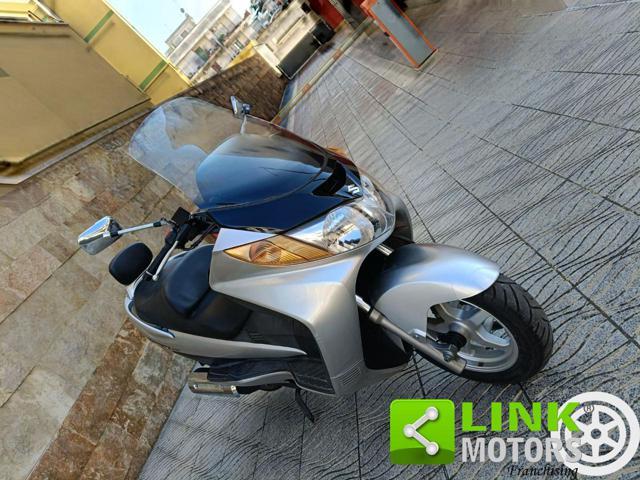 SUZUKI Burgman AN 400 S