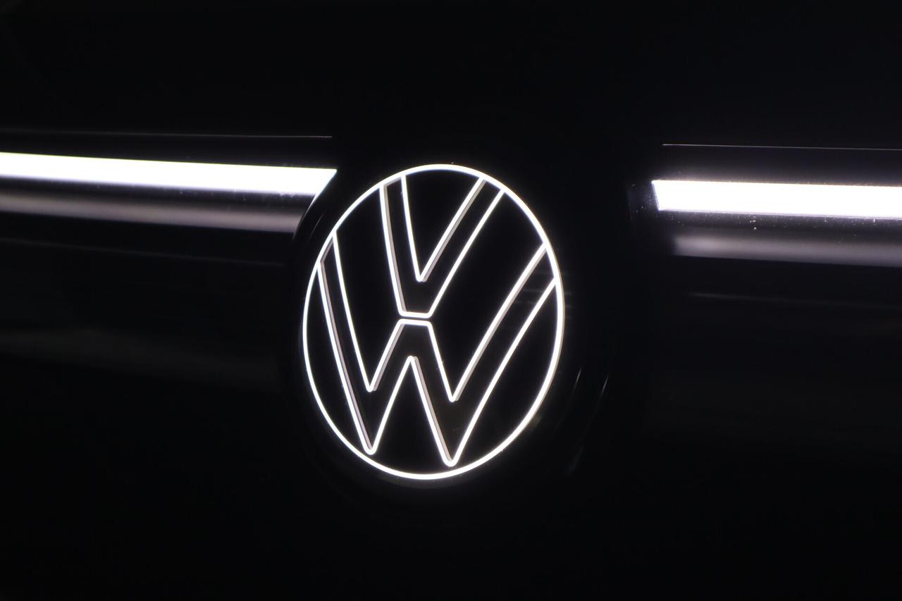 Volkswagen Tiguan 1.5 eTSI DSG GARANZIA VW SOLO 14.900 KM!