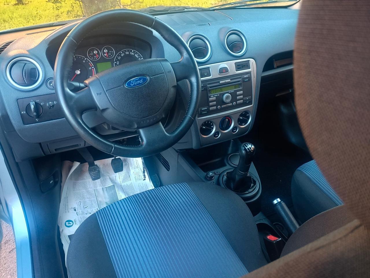 Ford Fusion 1.4 TDCi 5p. Collection