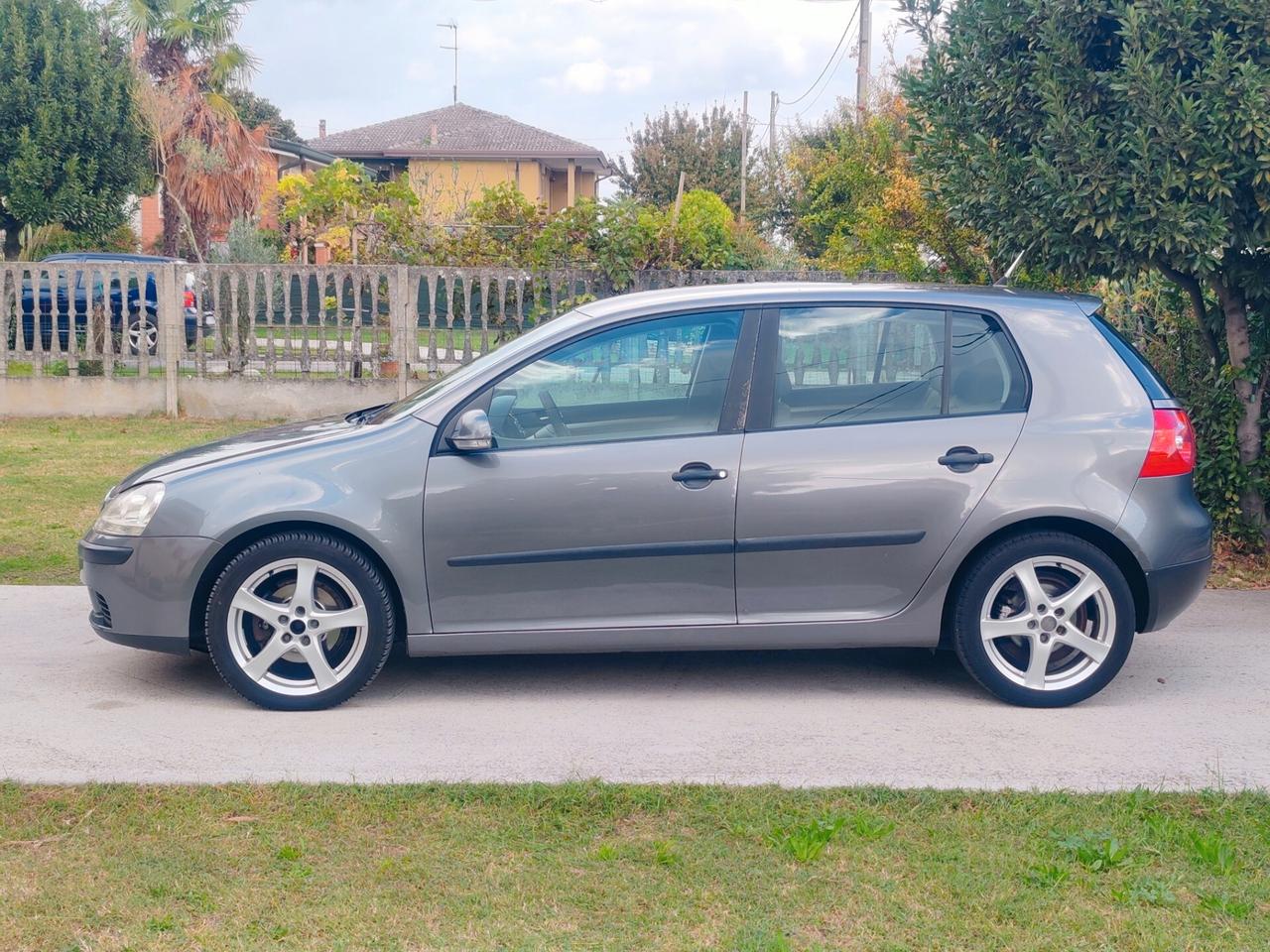 Volkswagen Golf 1.9 TDI 5p. Comfortline