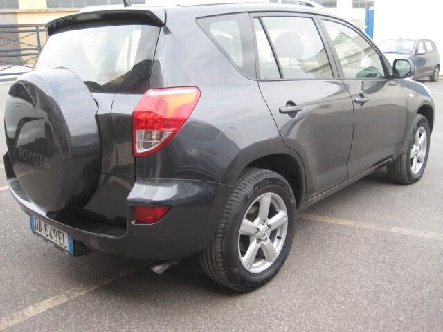 Toyota RAV 4 RAV4 2.2 D-4D 136 CV Sol