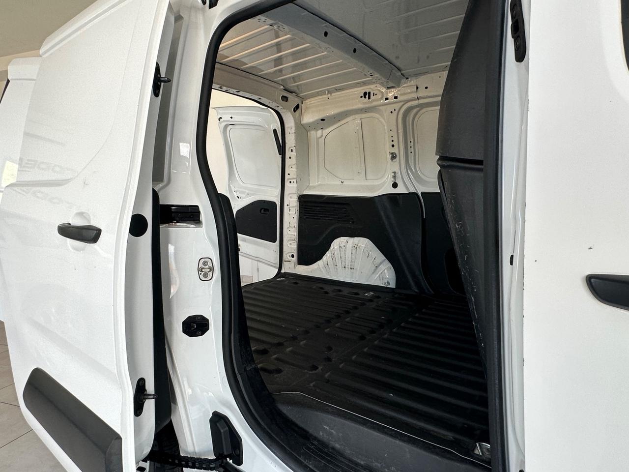 Peugeot Partner 1.5 Hdi 100CV 3 POSTI