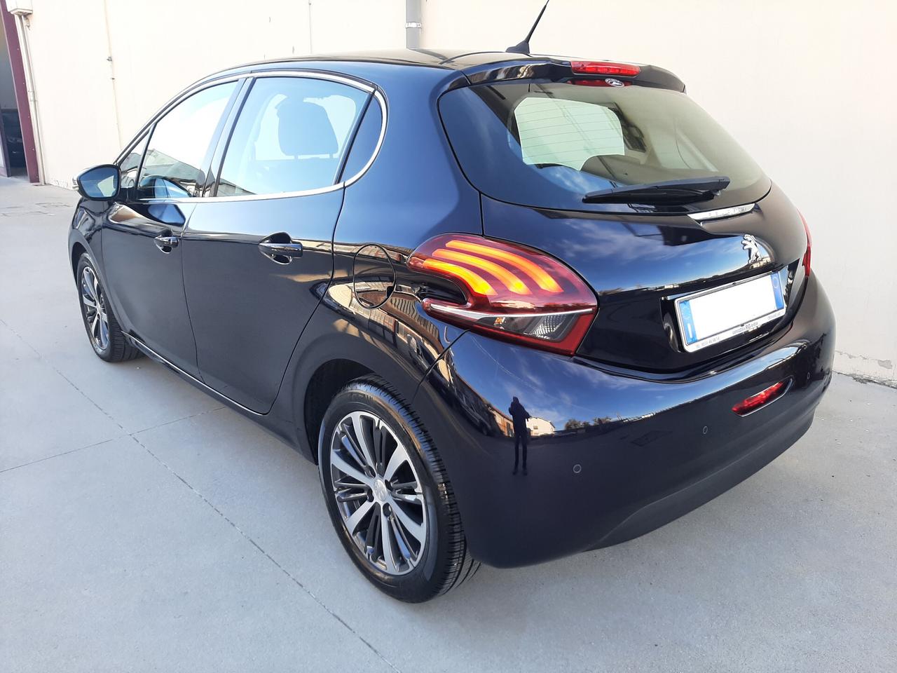 Peugeot 208 1.6 BlueHDi 75cv 5p Allure