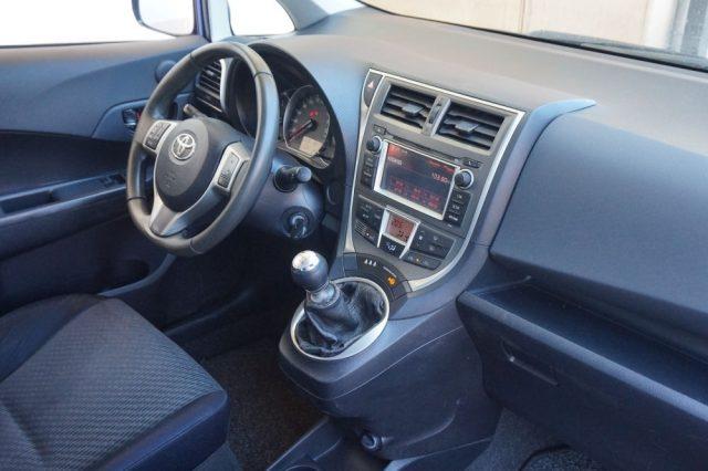 TOYOTA Verso-S 1.4D MT Lounge