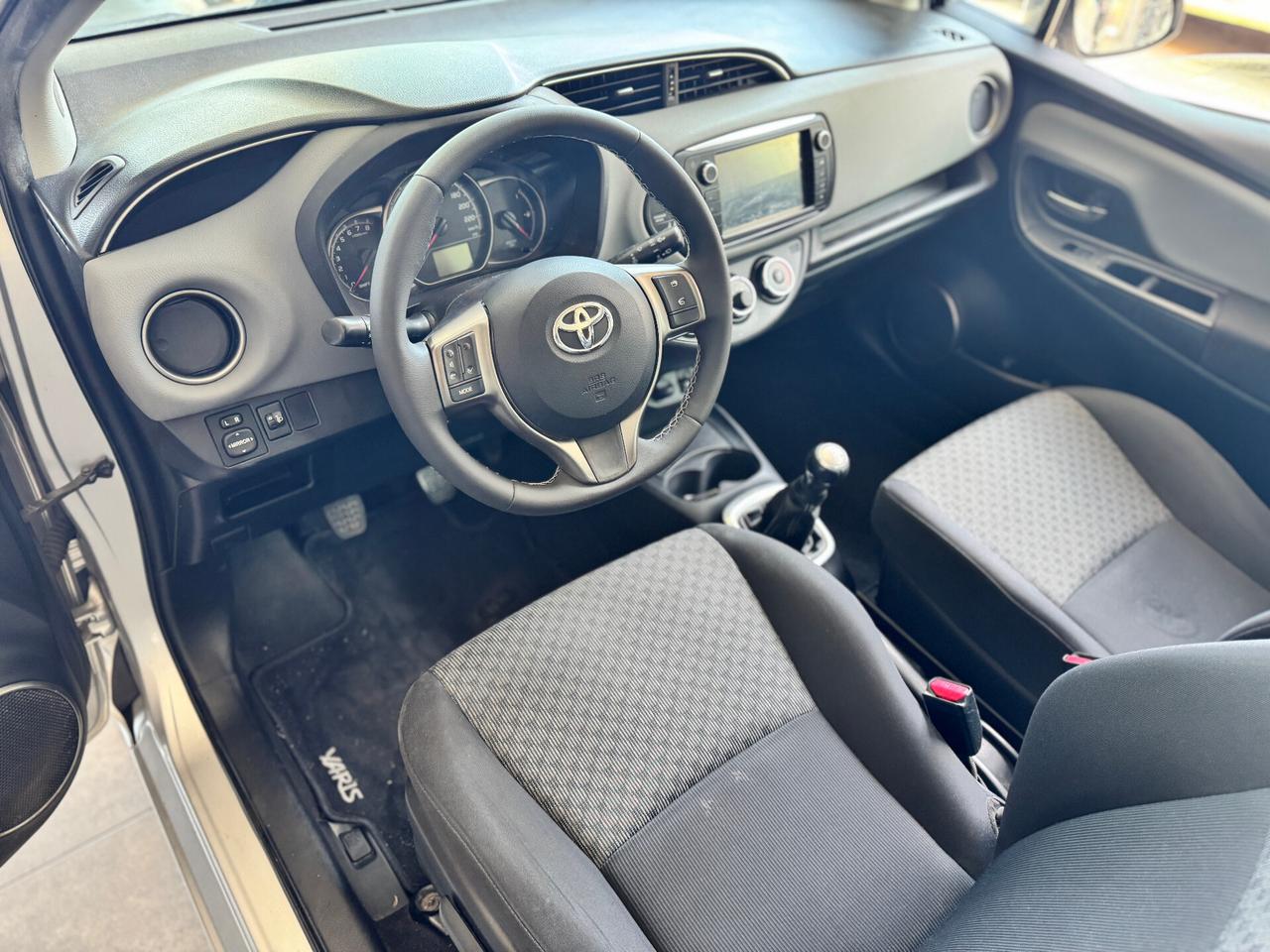 Toyota Yaris 1.0 5 porte Lounge