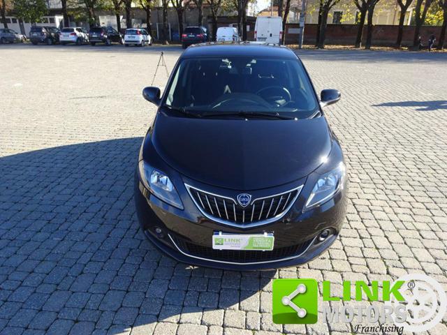 LANCIA Ypsilon 1.0 FireFly 5 porte S&S Hybrid Gold NEOPATENTATI