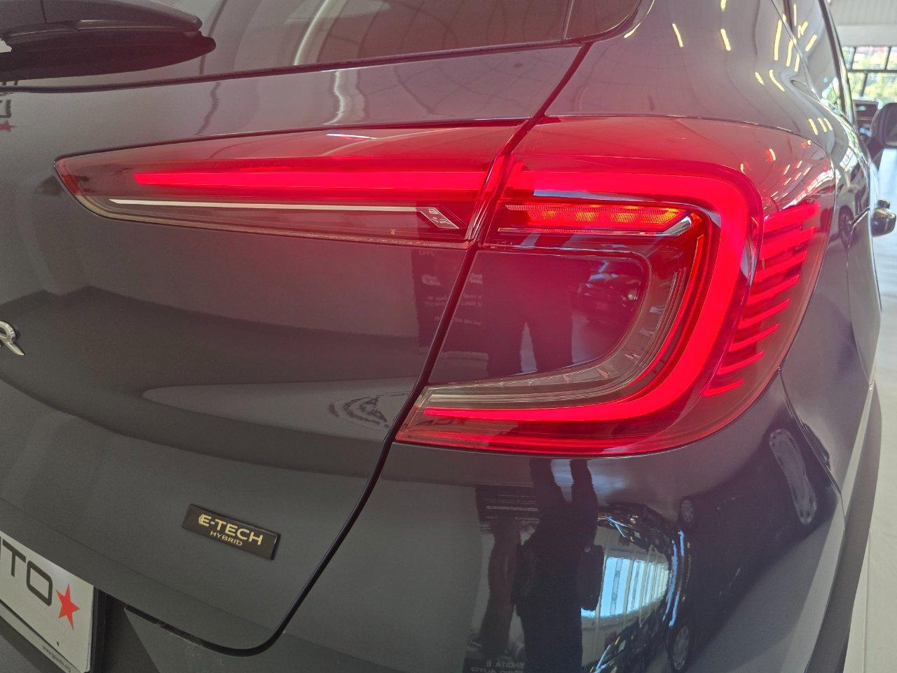 Renault Captur 1.6 E-Tech full hybrid Techno 145cv auto