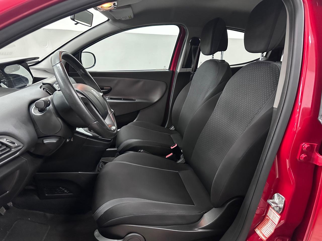 Lancia Ypsilon 1.2 69 CV 5 porte GPL Ecochic Gold