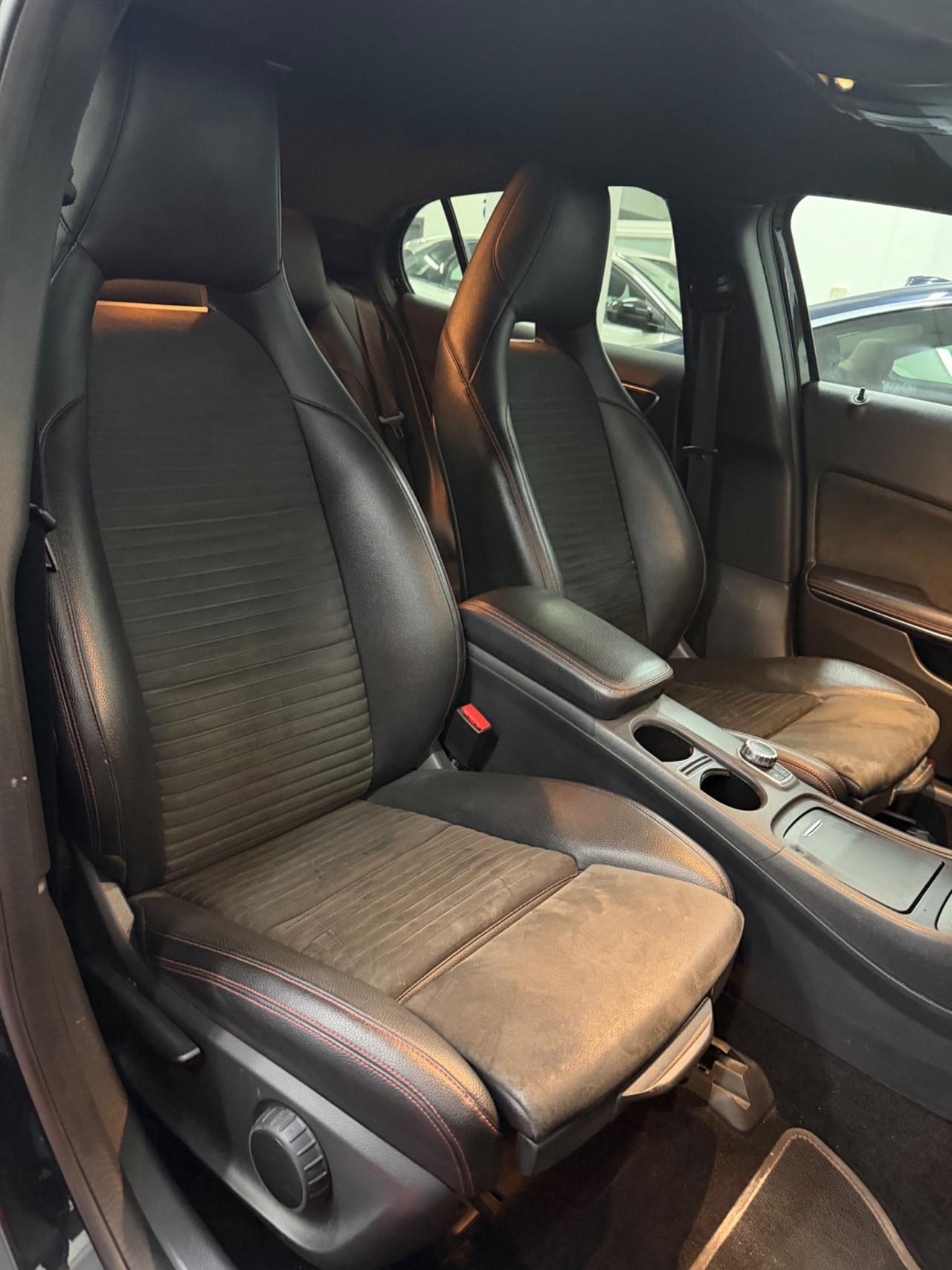 Mercedes GLA 200 d AMG Premium FINANZIABILE