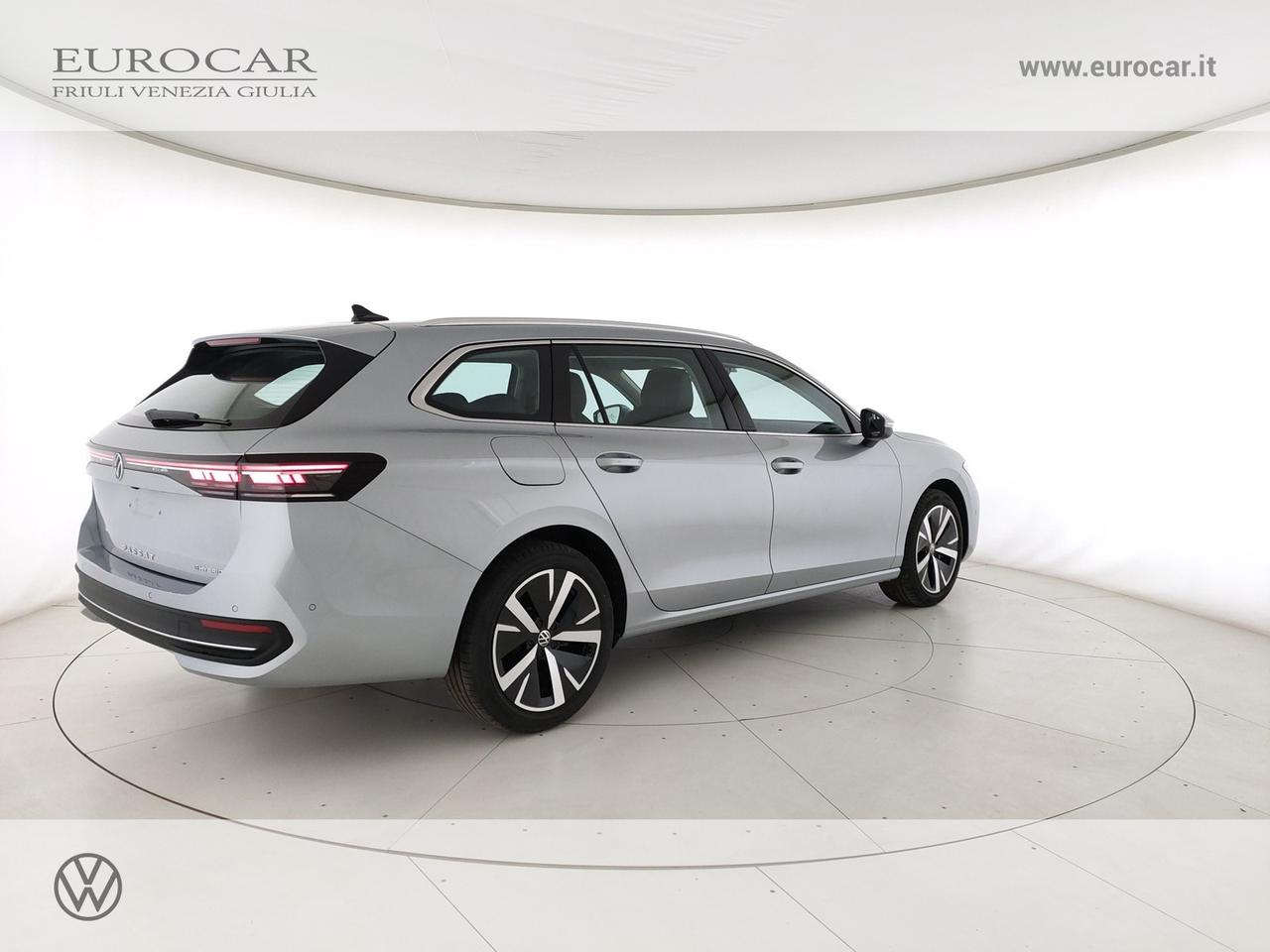 Volkswagen Passat 1.5 tsi ehybrid business 204cv dsg