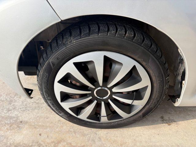 TOYOTA Aygo 1.0 12V VVT-i 5 porte OK NEOPATENTATI 5 PORTE