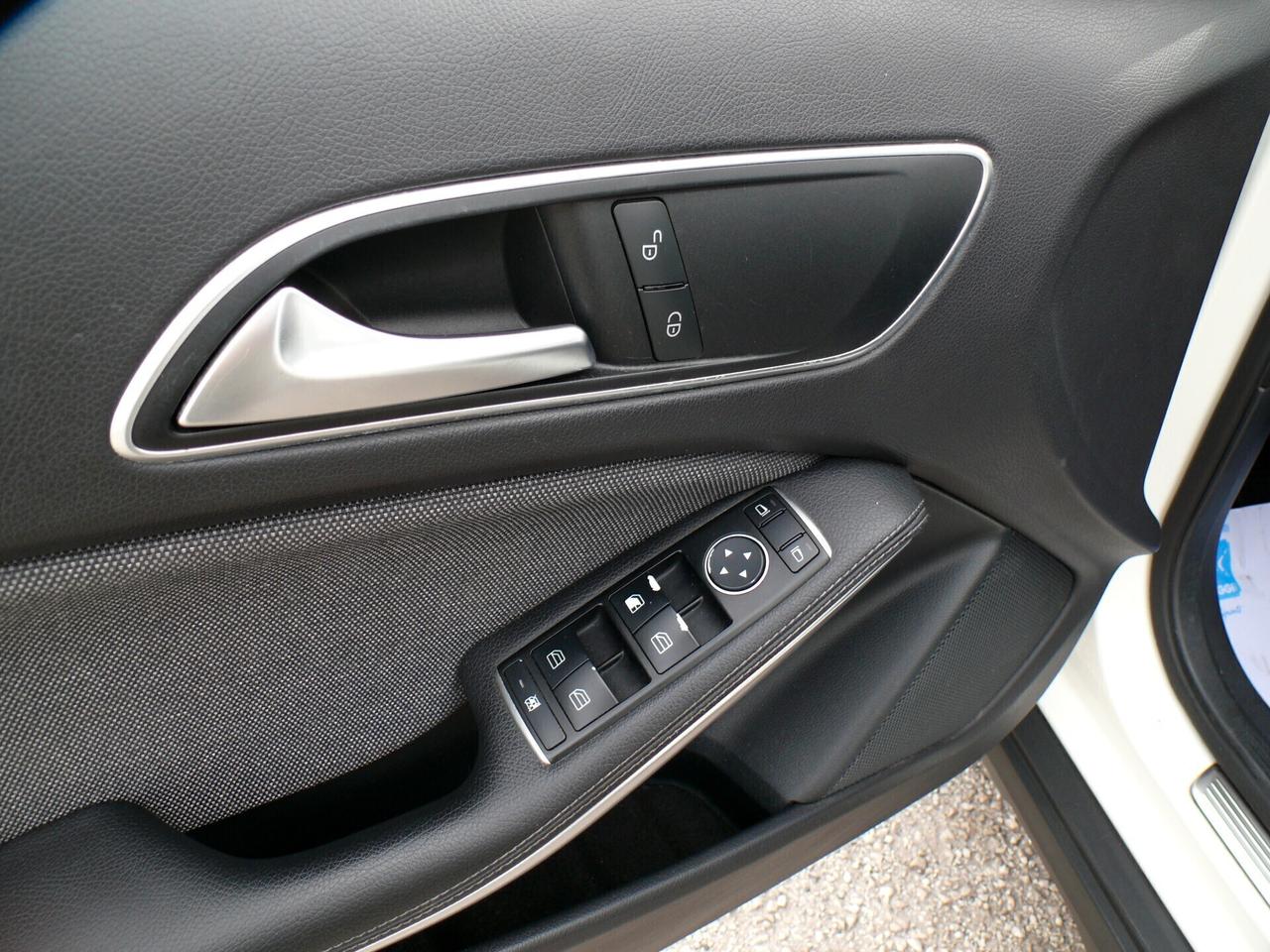 Mercedes-benz GLA 200 GLA 200 d - (M1324)