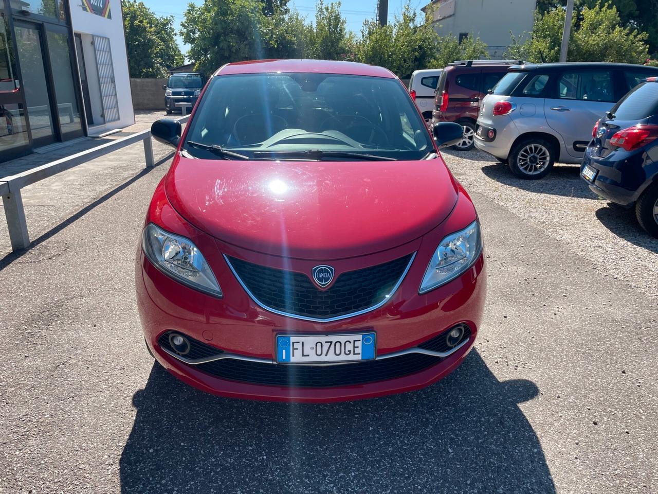 Lancia Ypsilon 1.2 69 CV 5 porte GPL Ecochic Silver X NEOPATENTATI