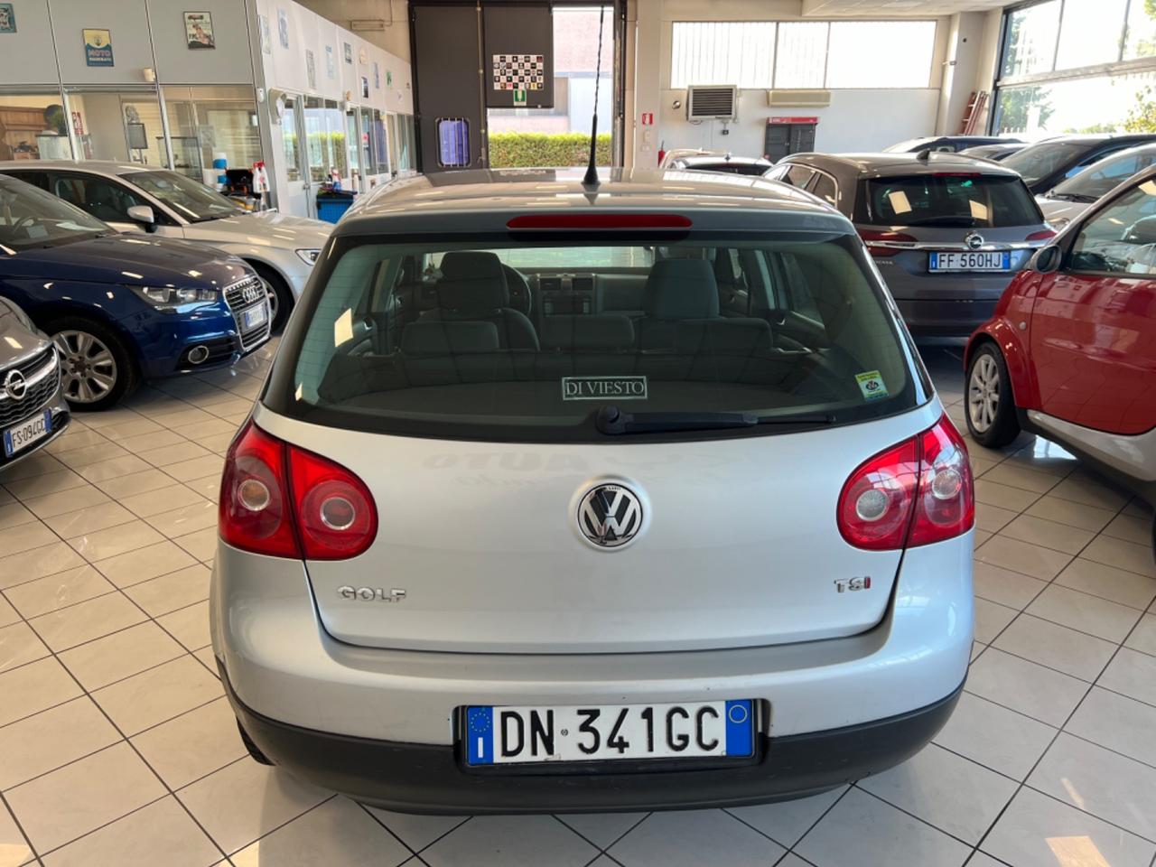 Volkswagen Golf 1.4/122CV 16V TSI 5p. DSG Comfort.