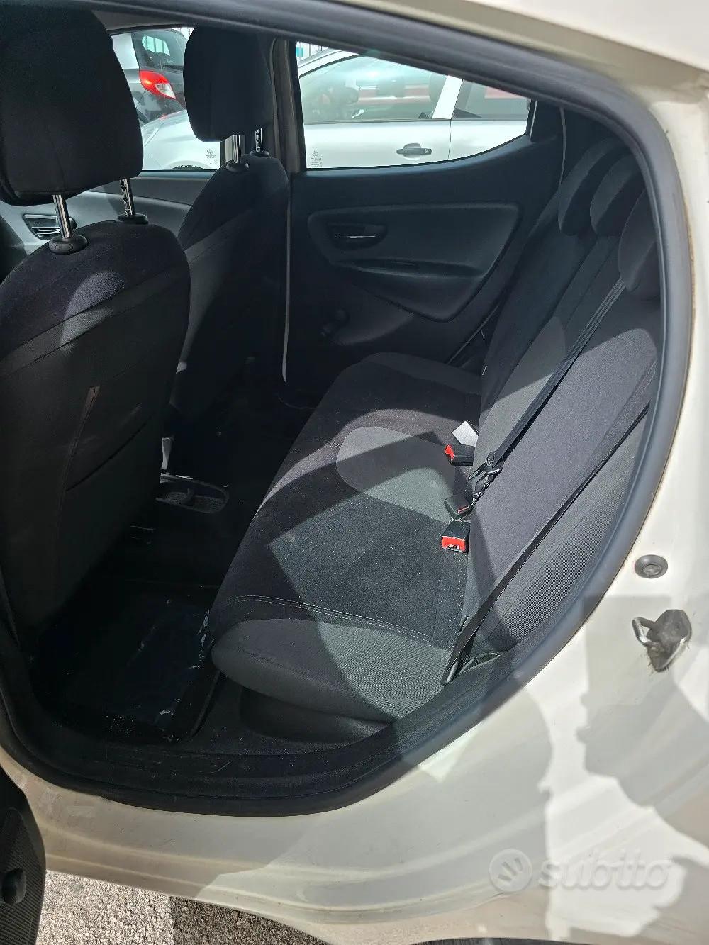 Lancia Ypsilon 1.3 Multijet 95 CV (anno 2011)