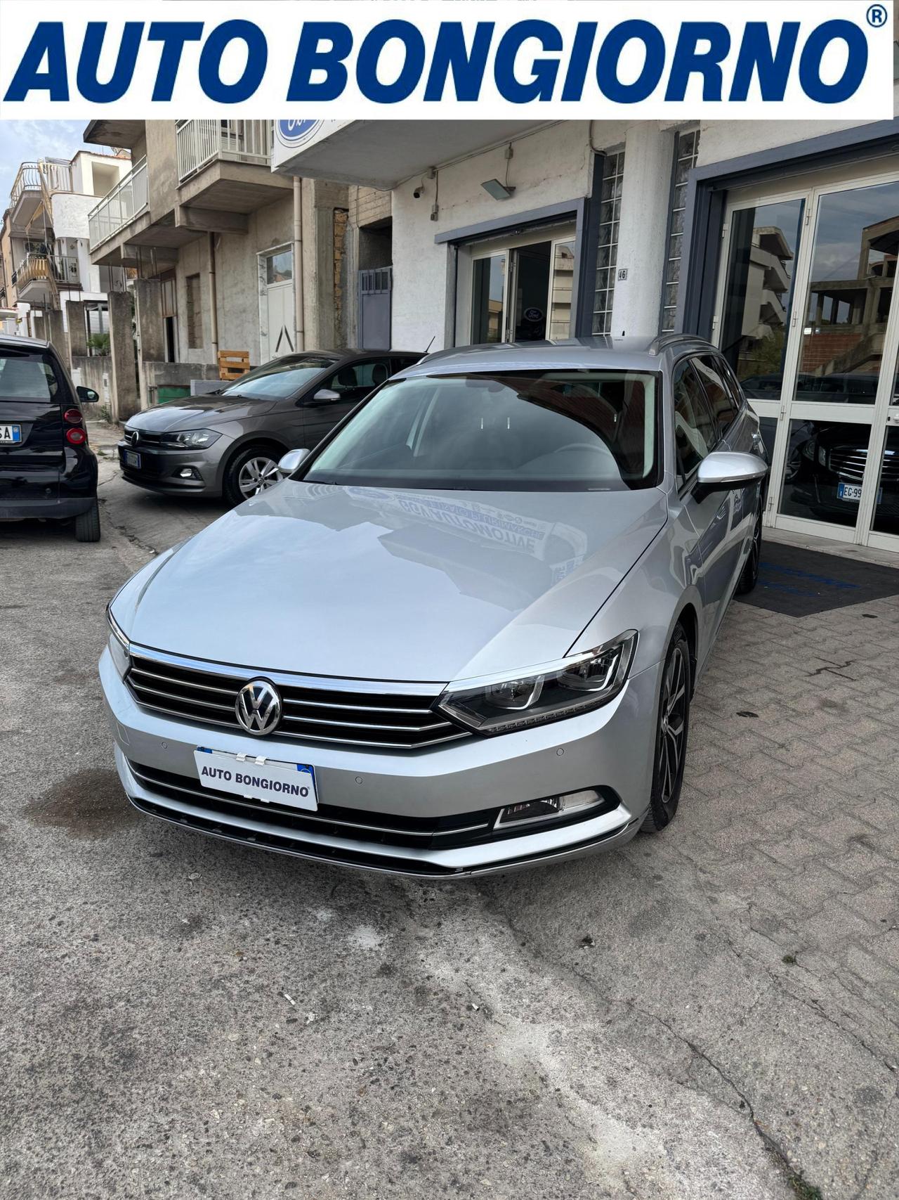 VOLKSWAGEN PASSAT Variant 2.0 tdi Highline 150cv dsg