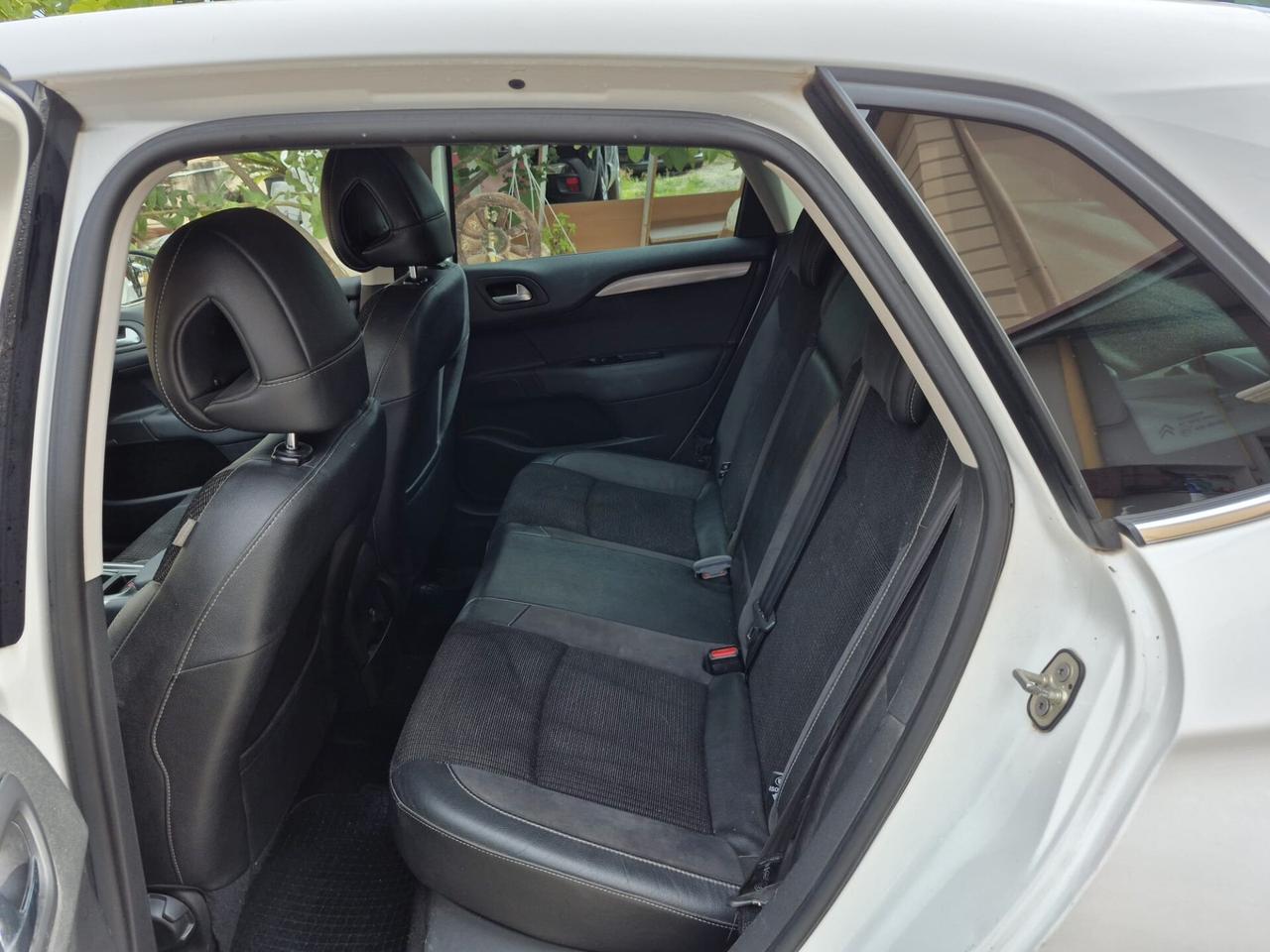 Citroen C4 1.6 e-HDi 115 ETG6 Exclusive