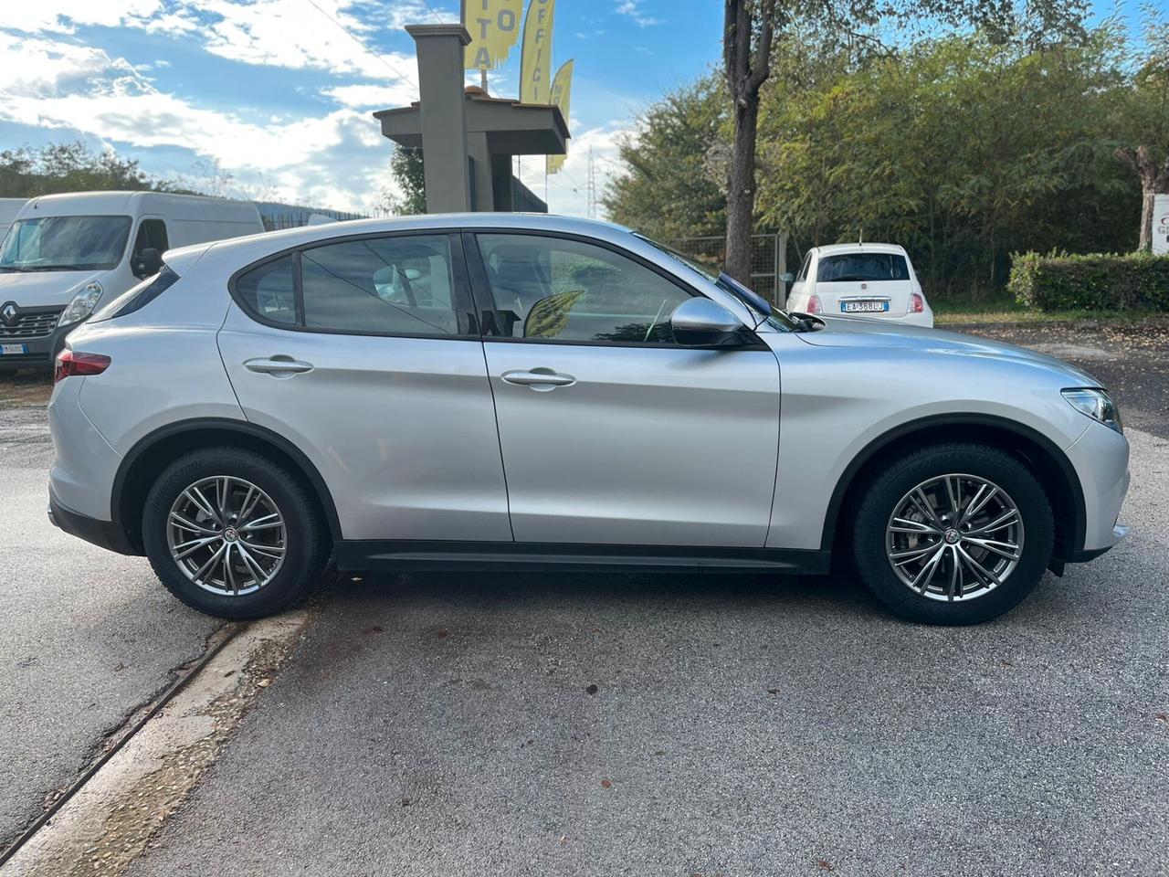 Alfa Romeo Stelvio 2.2 Turbodiesel 160 CV AT8 RWD Business