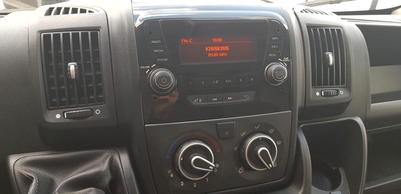 Peugeot Boxer 330 2.2 BlueHDi 120 S&S PC-TN Furgone