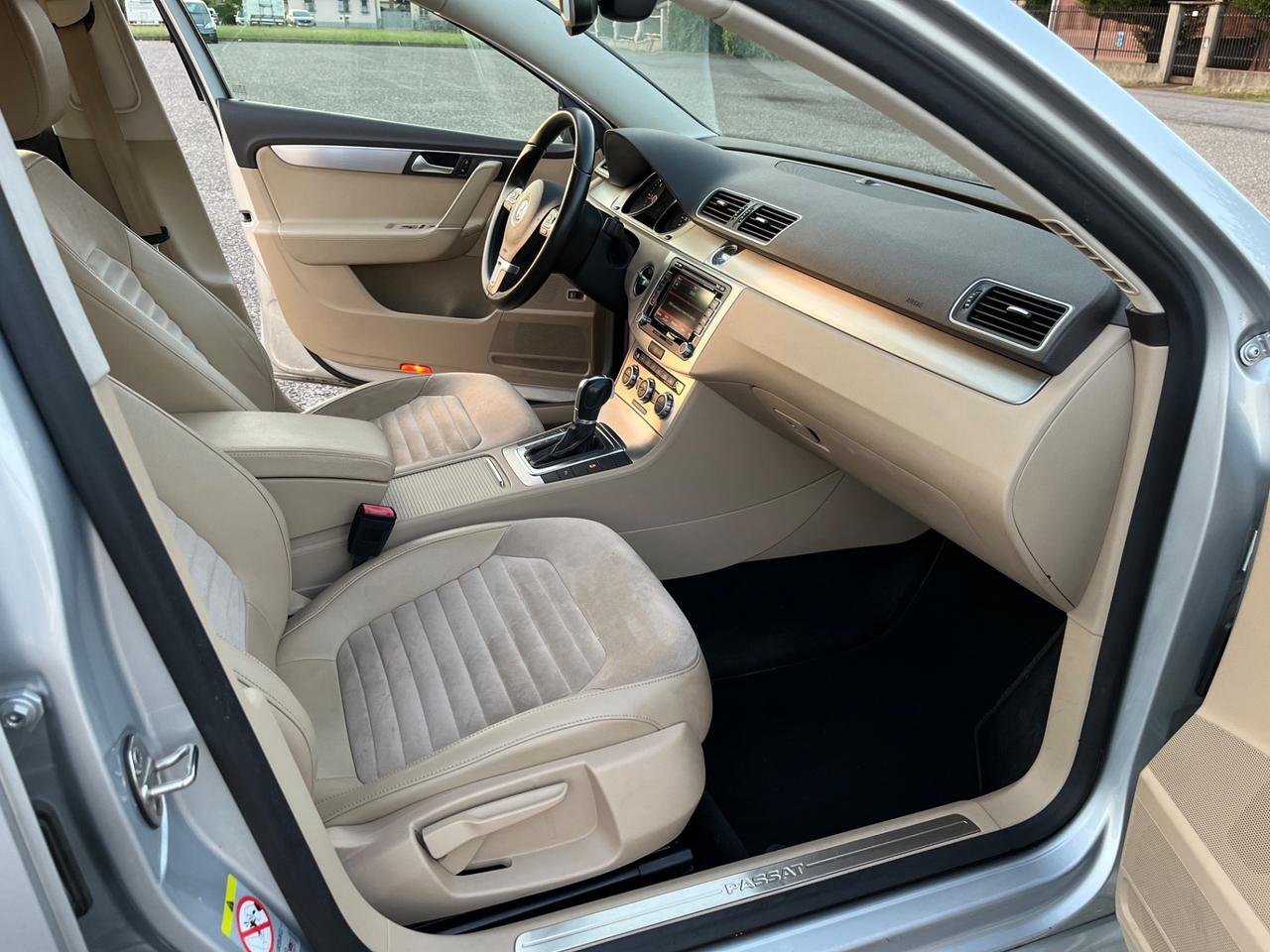 Volkswagen Passat 2.0 TDI DSG Highline - 140 CV