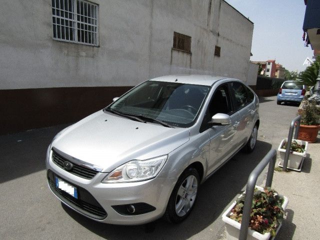 FORD Focus + 1.6 TDCi (110CV) 5p.