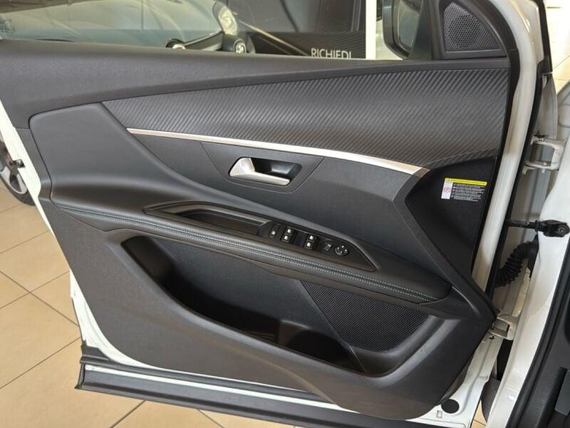 Peugeot 3008 BlueHDI 130 EAT8 S&S Allure
