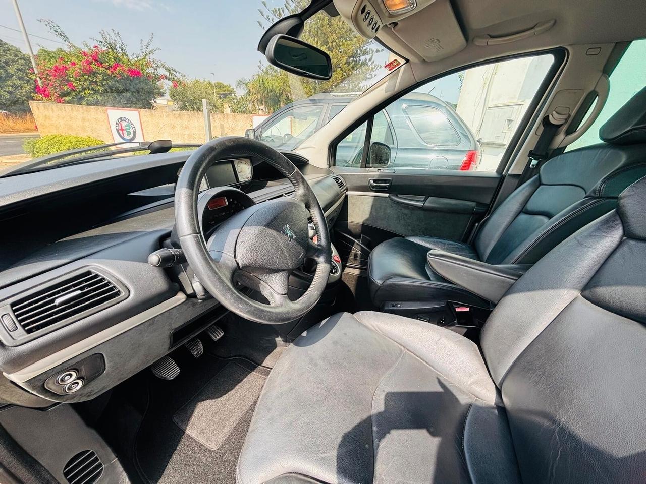 Peugeot 807 2.0 HDi 163CV Active