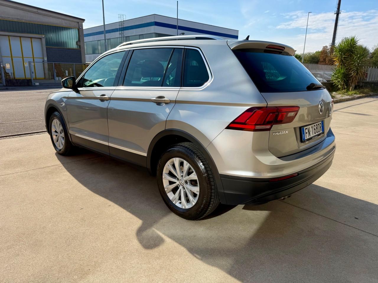 Volkswagen Tiguan 2.0 TDI SCR DSG 4MOTION Advanced BMT