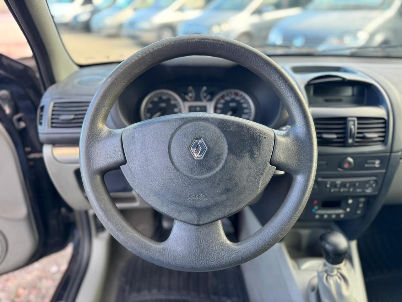 Renault Clio 1.2 16V cat 5 porte Privilège