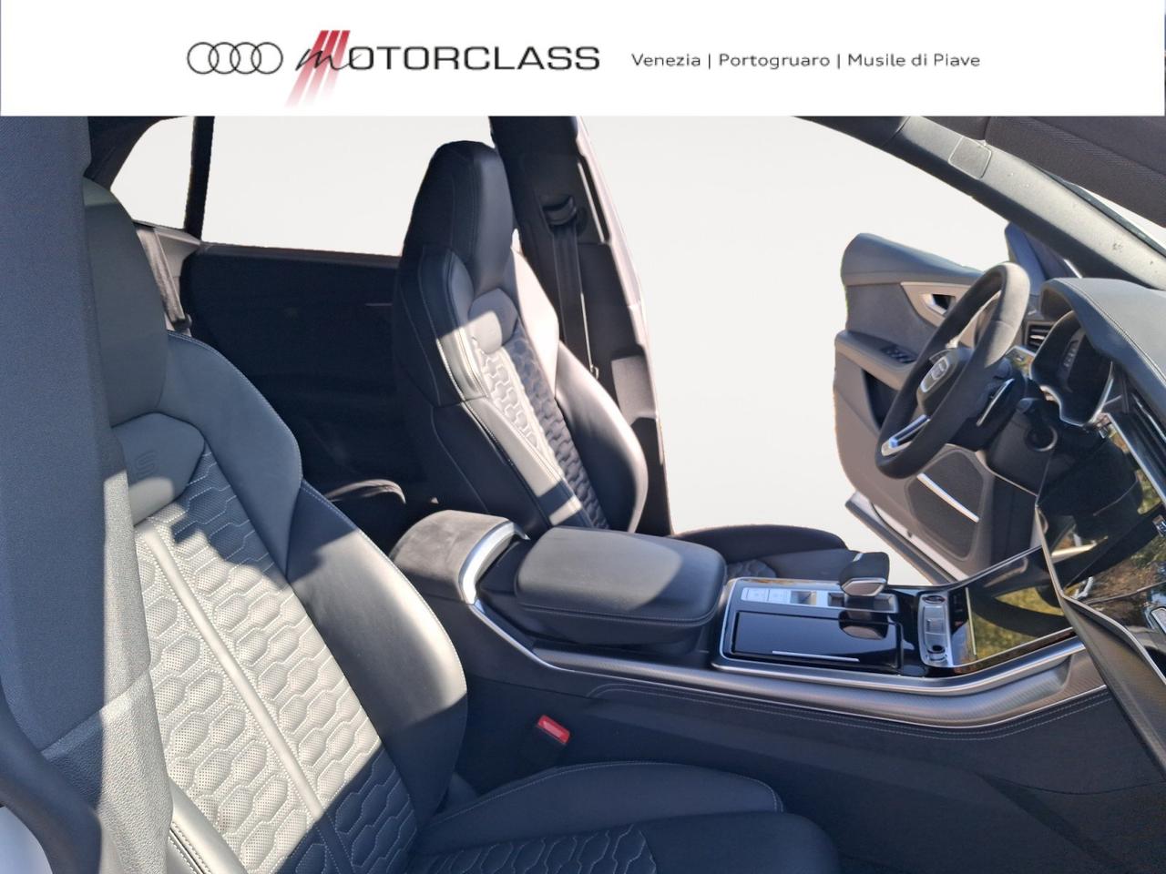 Audi RSQ8 rs 4.0 v8 mhev 48v 640cv performance tiptronic