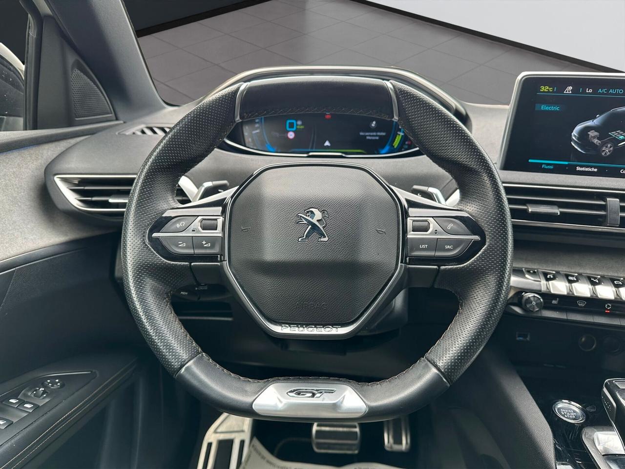 Peugeot 3008 Hybrid4 300 e-EAT8 GT