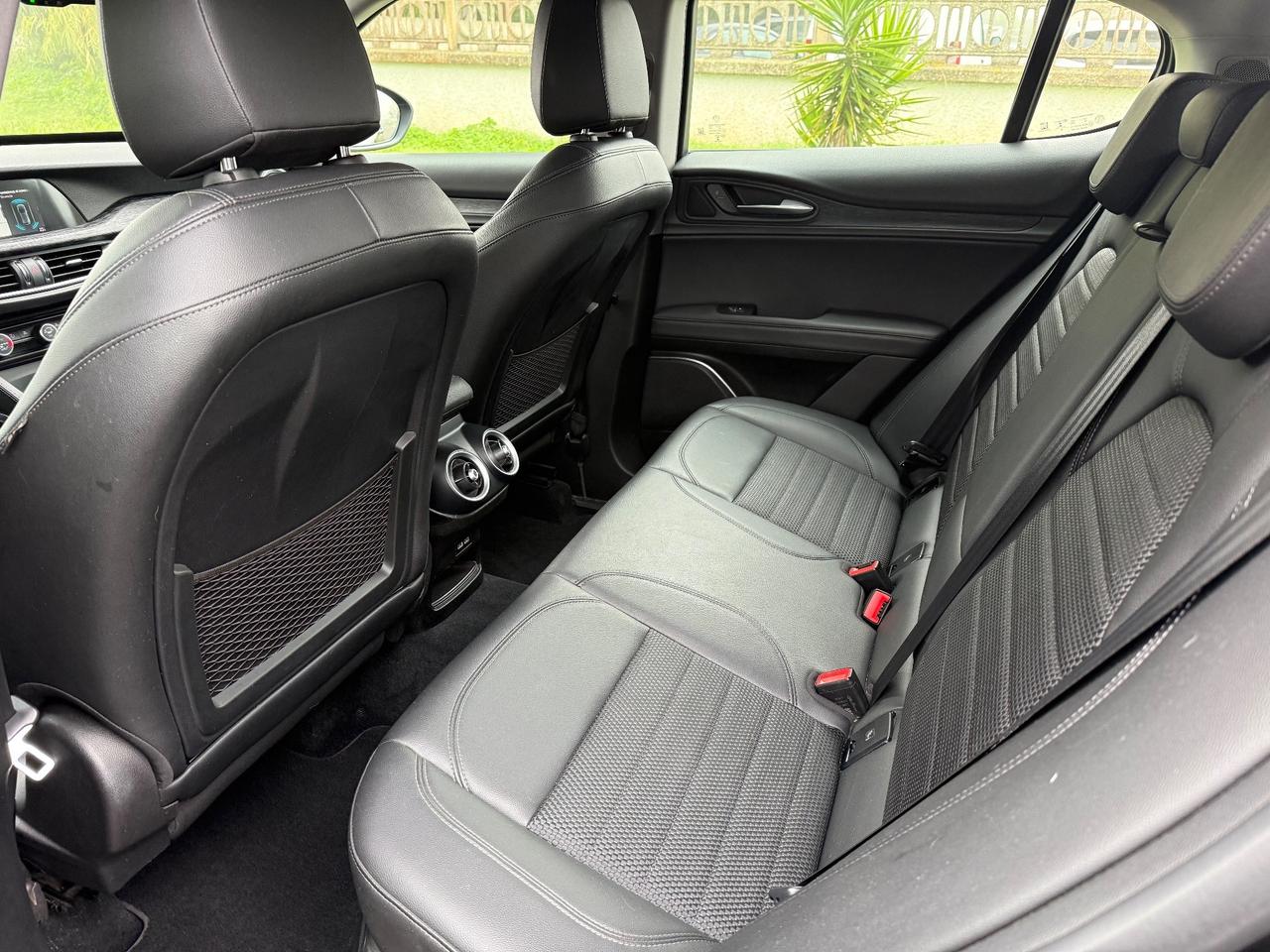 Alfa Romeo Stelvio 2.2 Turbodiesel 190 CV AT8 RWD Executive