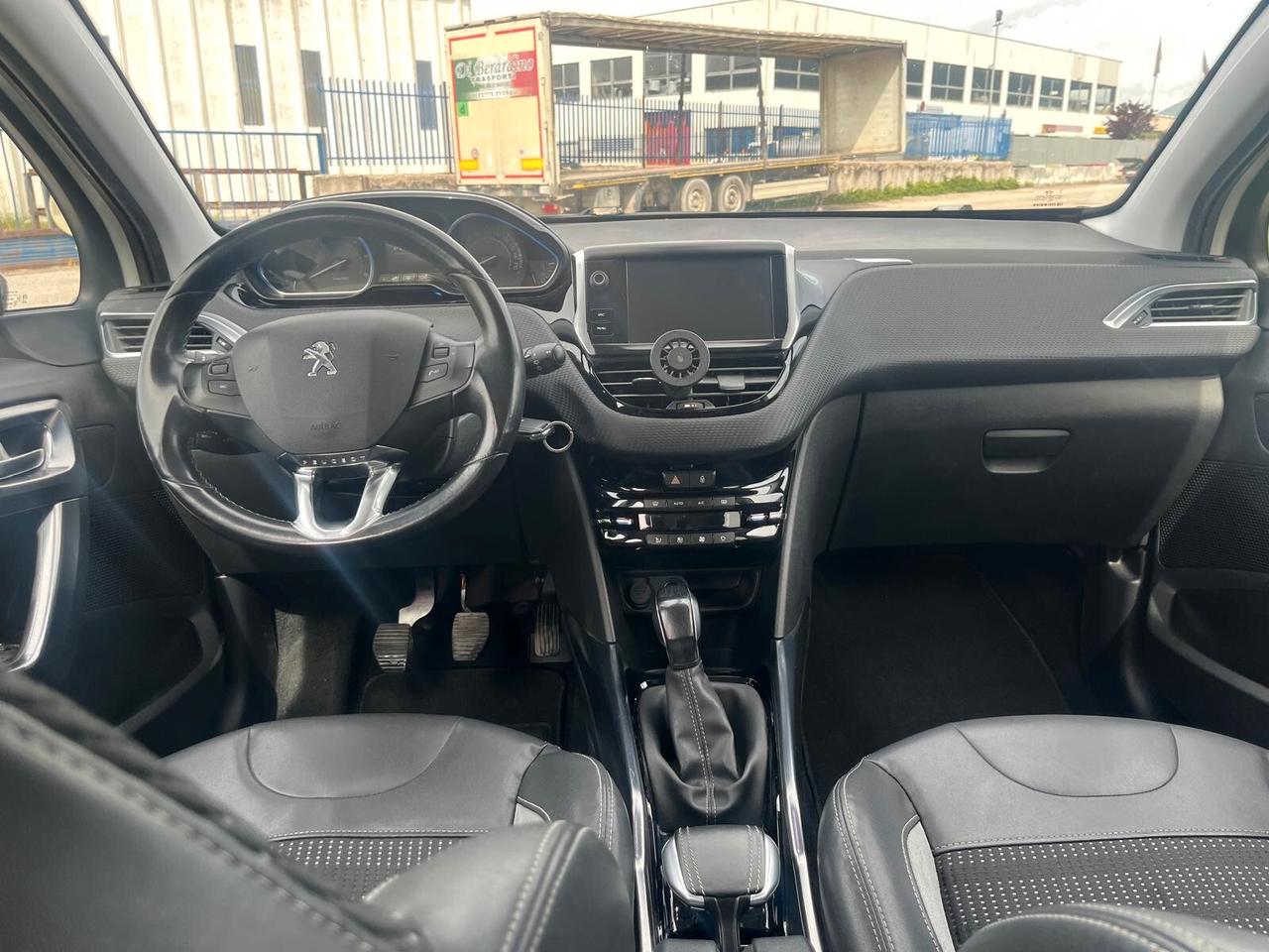 Peugeot 2008 1.6 e-HDi 92 CV Stop&Start Allure