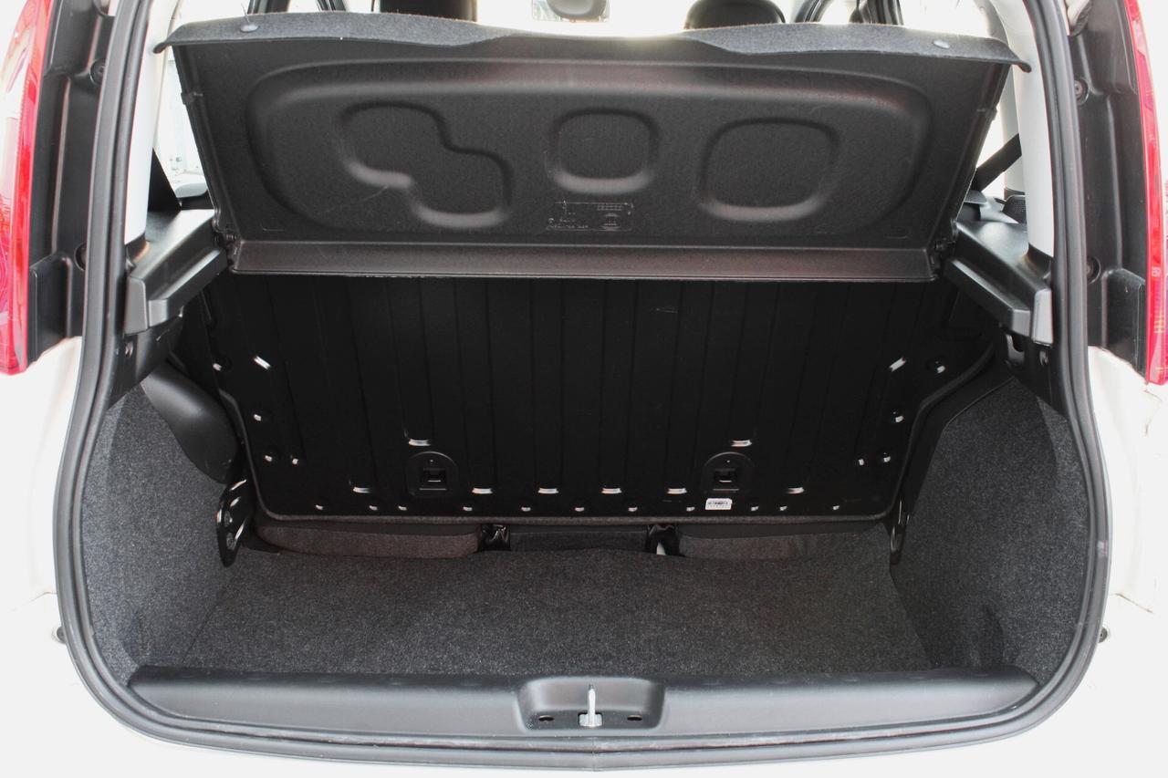 Fiat Panda 1.0 FireFly S&S Hybrid-OK NEOPATENTATI