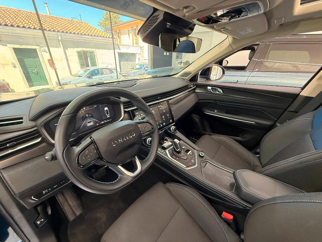 Lynk and Co 01 1.5 td phev auto