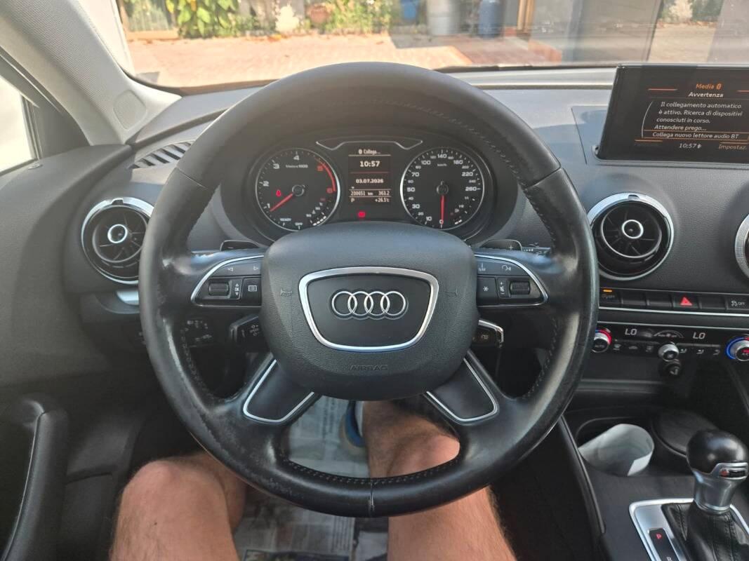 Audi A3 1.6 tdi Business 110cv s-tronic E6